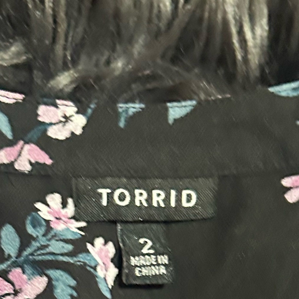 Torrid Black Floral Sleeveless Sheer Chiffon Pintuck Tunic Tank Top Size 1X - Picture 4 of 4